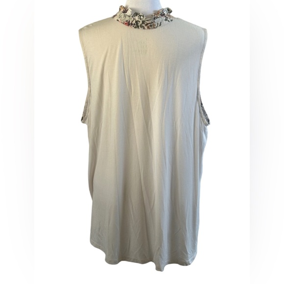 A New Day Sleeveless Floral Ruffle Blouse - Picture 2 of 4